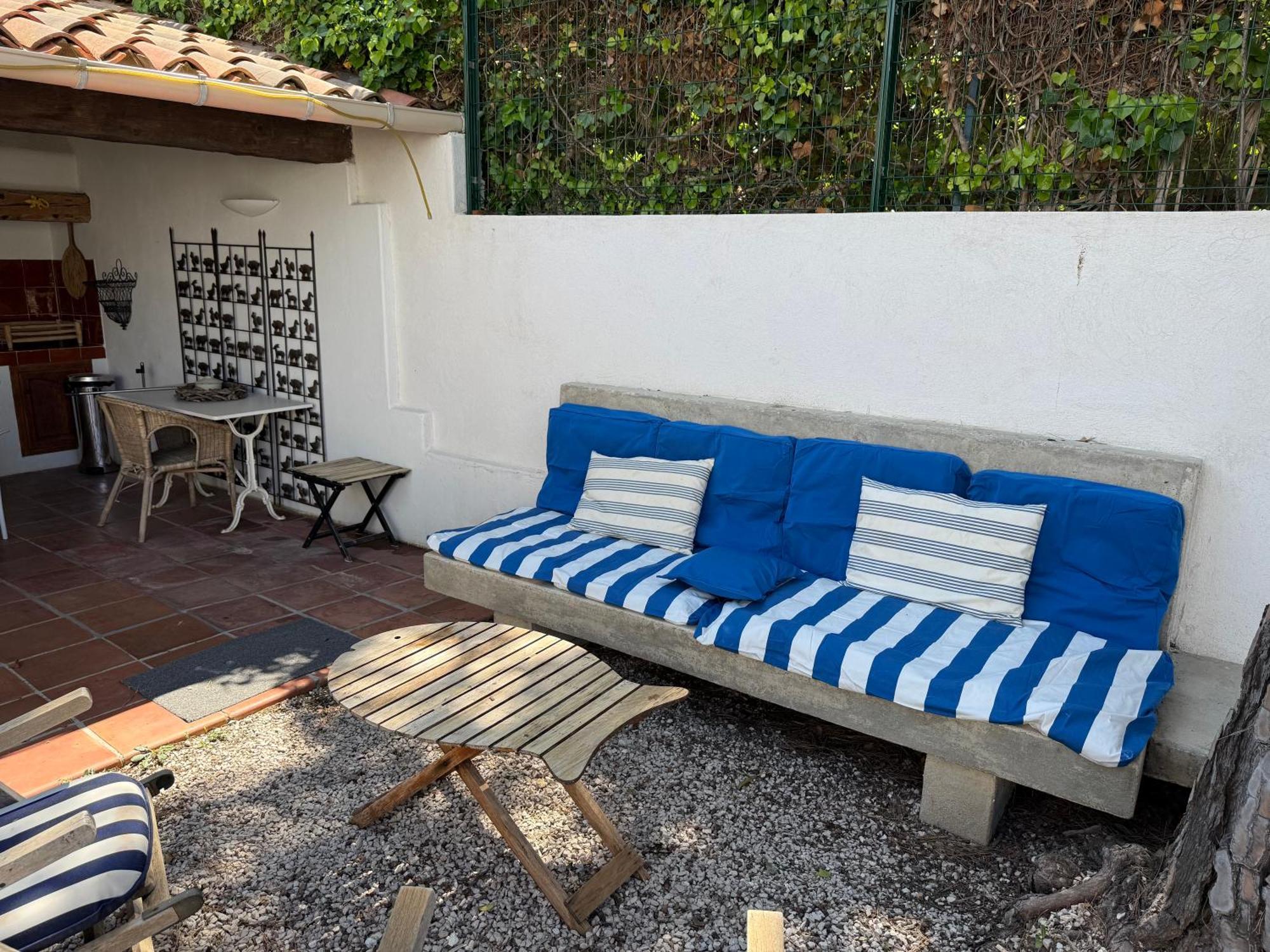 Villa La Grande Bastide Piscine Et Tennis Collectif カシ エクステリア 写真